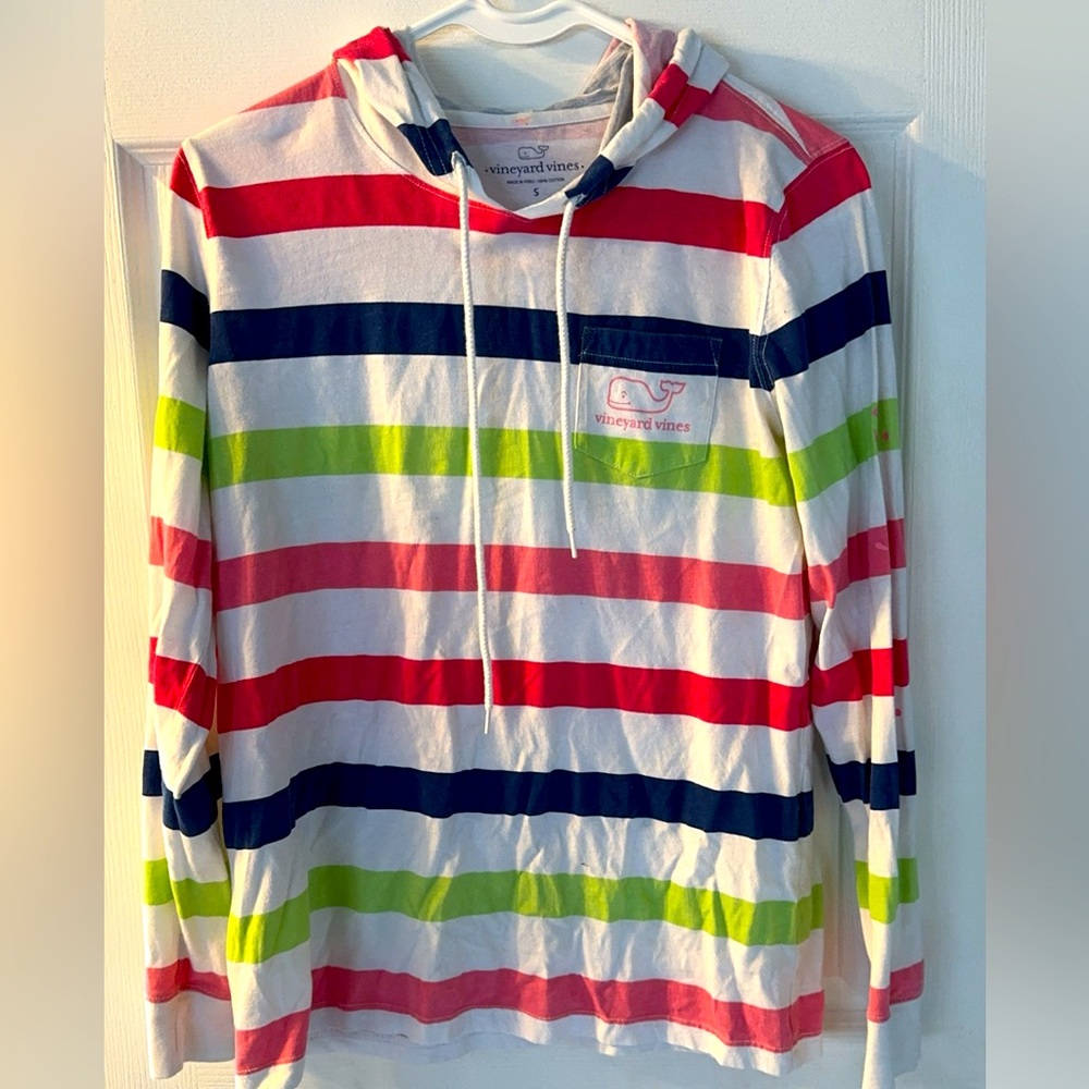 Vineyard Vines hooded shirt